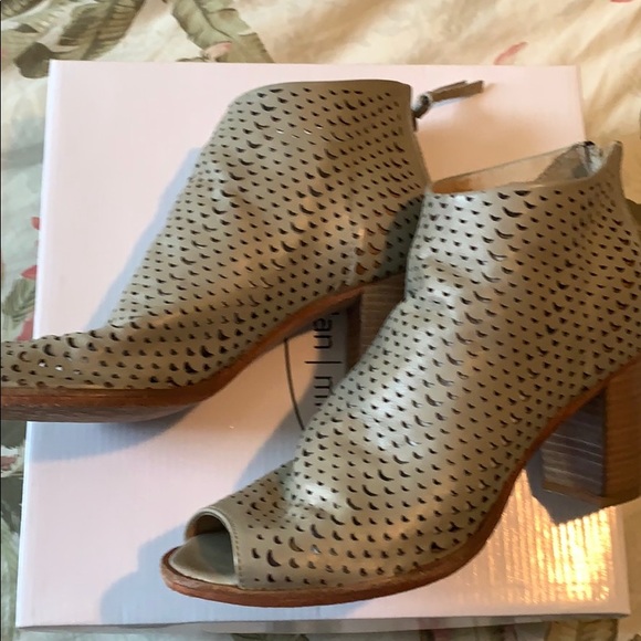 Sheridan Mia Paola Peep Toe Bootie - Picture 3 of 11